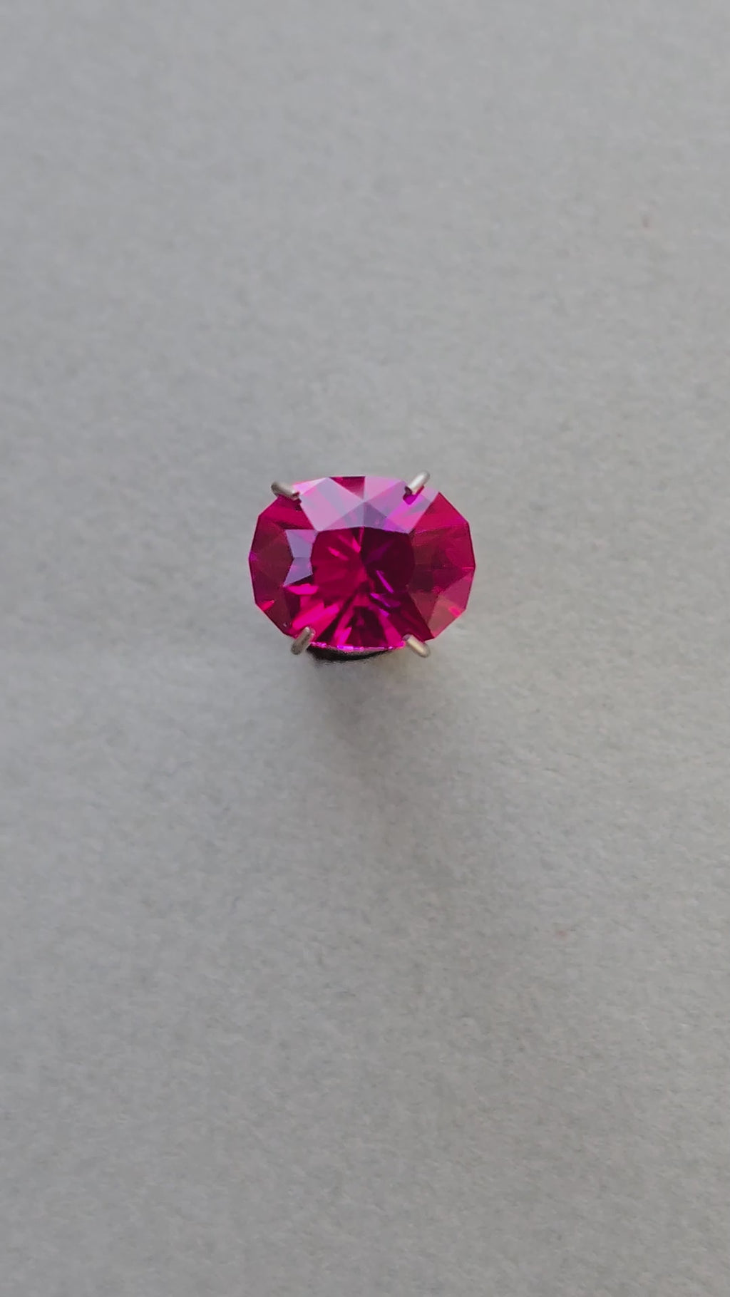 Red Lab Sapphire Lassitude Design 10mm x 7.45mm