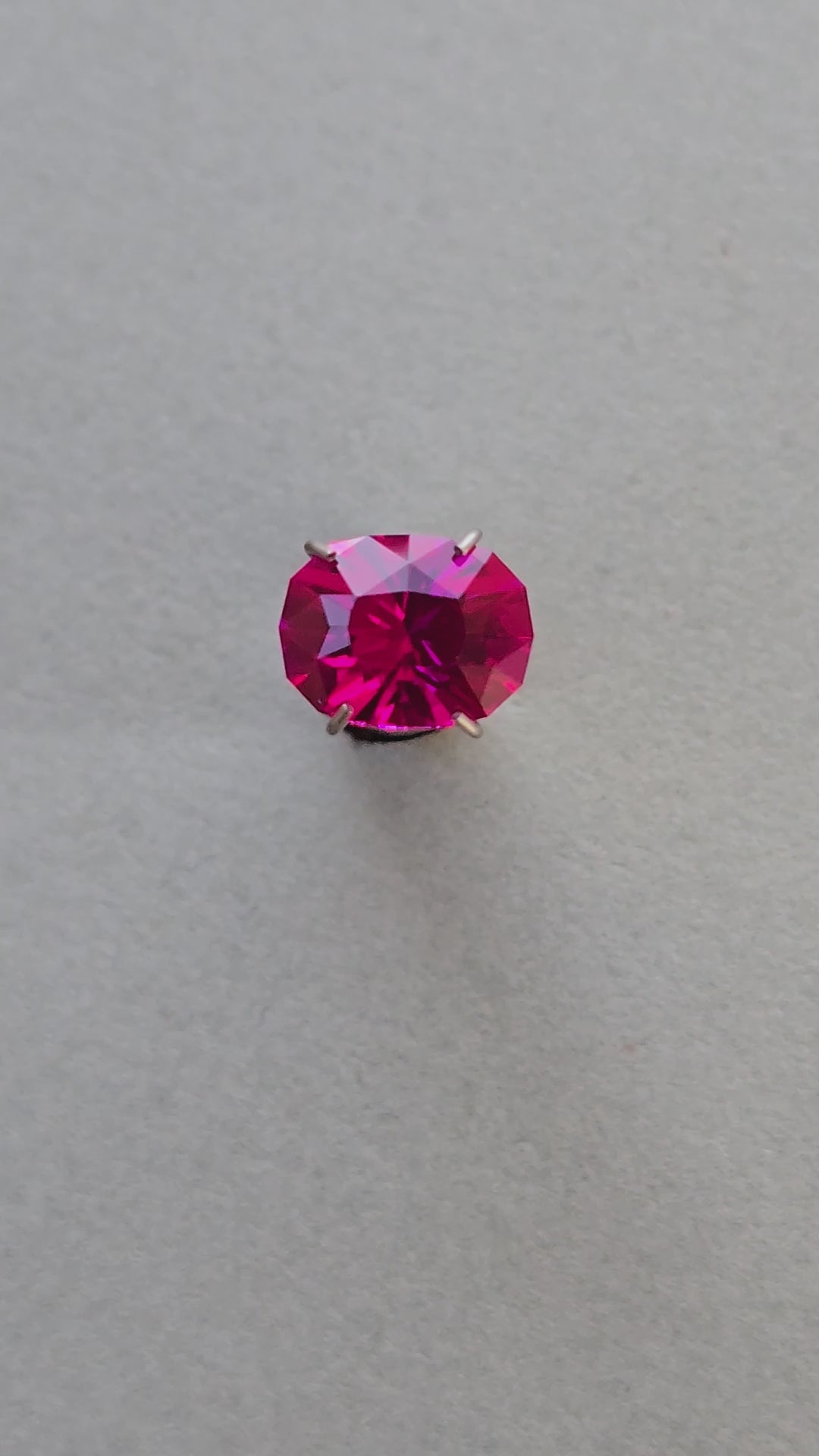 Red Lab Sapphire Lassitude Design 9.12mm x 7.04mm