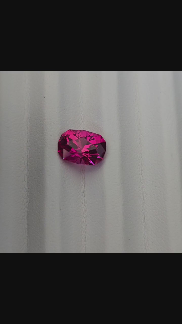 RED OVAL  LAB SAPPHIRE 7.45mm x10 mm