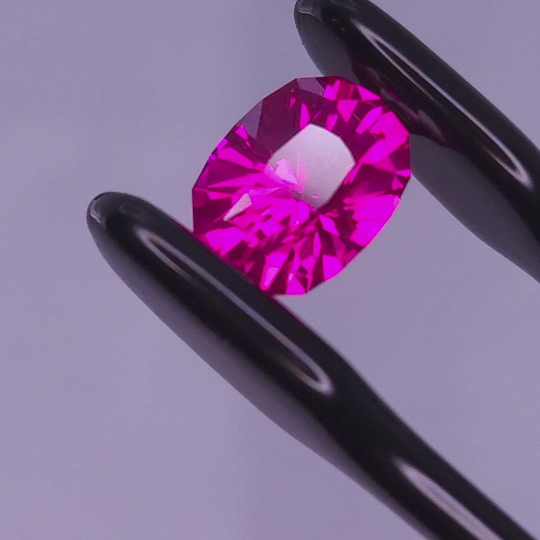 Red Lab Sapphire Lassitude Design 9.12mm x 7.04mm