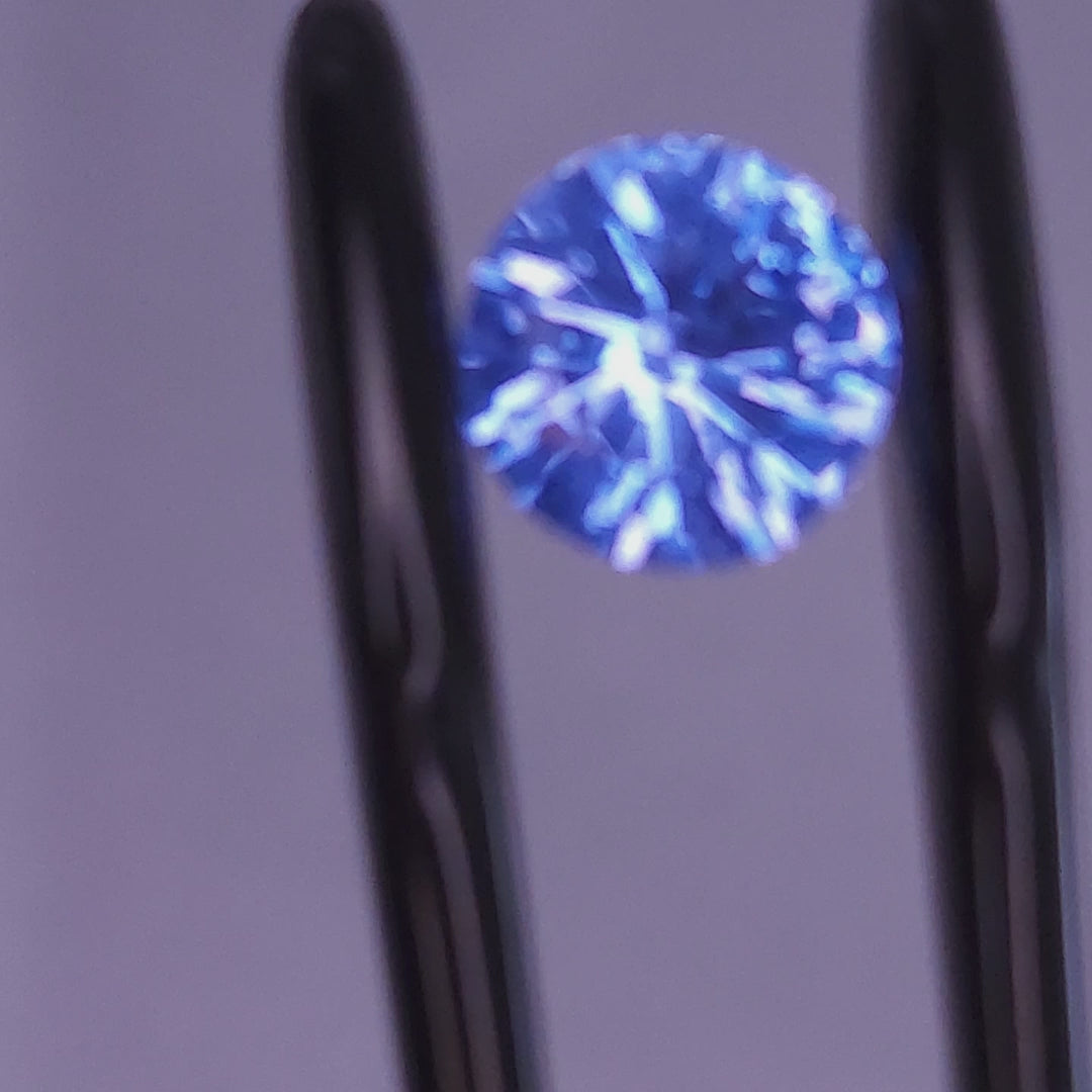 Light Blue Round Brilliant Lab Sapphire 7.39mm x 7.34mm